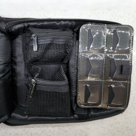 Pink & Black Nintendo DS & Game/Accessories Carry Bag - Picture 3 of 10